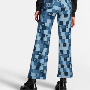 Meet your Posher, Shirly